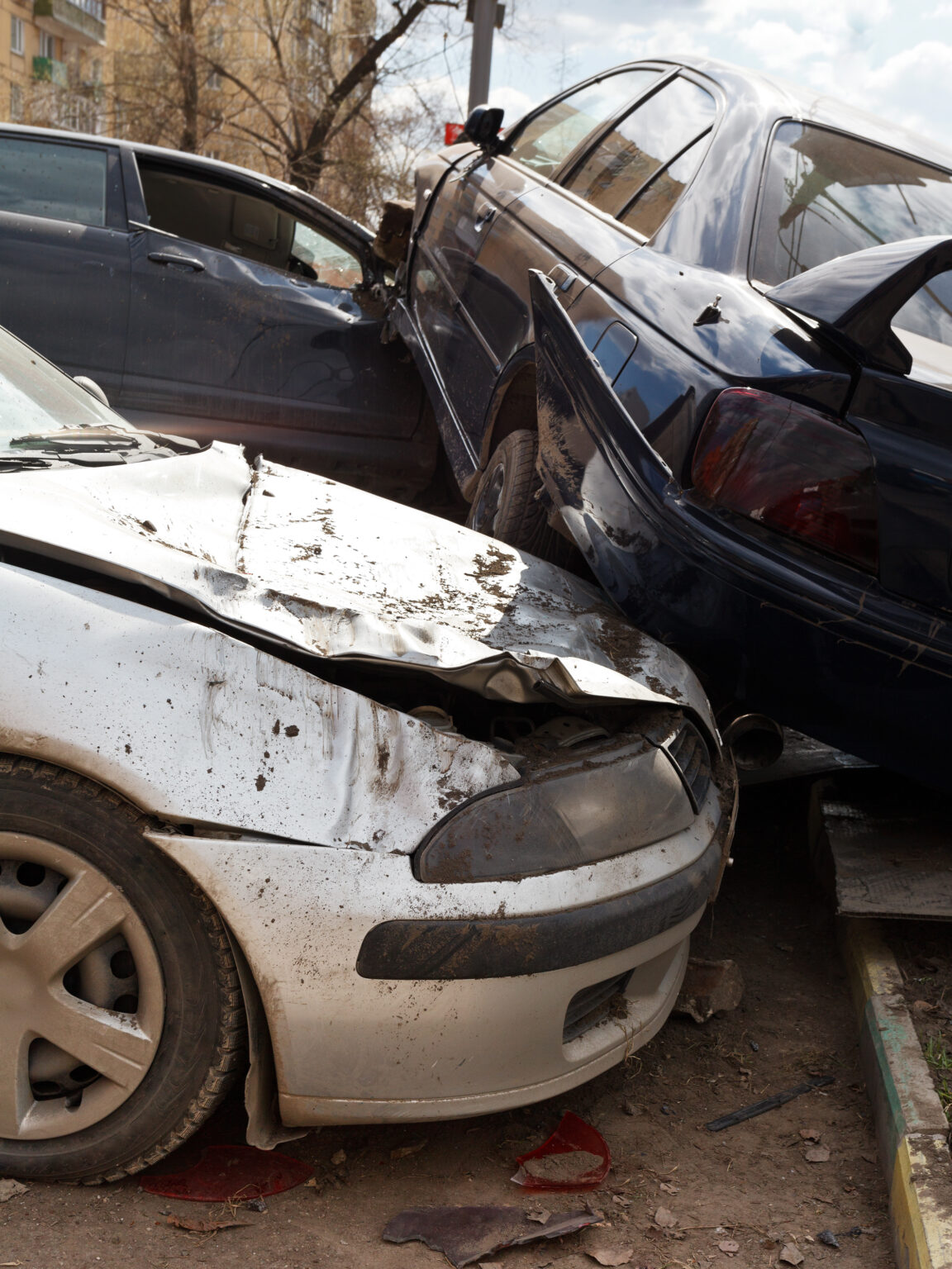 At least one injured in multi-vehicle crash on Highway 101 in Los Angeles that led to an argument.